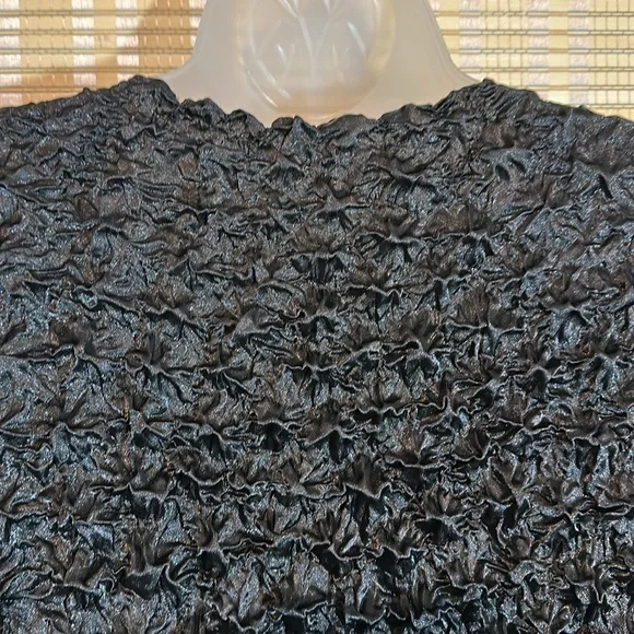 Vintage Y2K Black Cropped Silk Feel Stretchy Ruffled Short Sleeve Popcorn Shirt - Picture 11 of 14